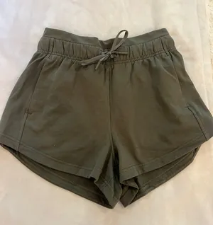 Lululemon Inner Glow 3” Shorts thumbnail 1