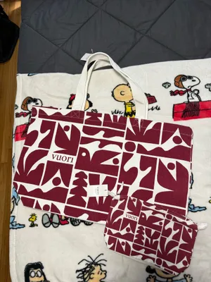 Holiday 25 Vuori Tote & Pouch Set thumbnail 2