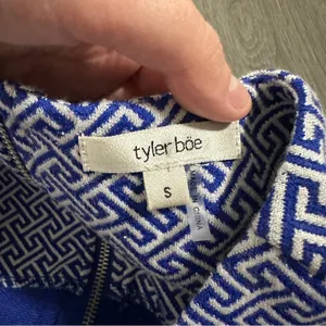 Tyler Boe Royal Blue & White Grecian Geometric Bell Sleeve‎ Sheath Dress Size S thumbnail 6