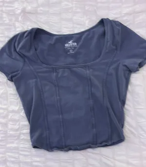 Hollister Baby Tee  thumbnail 1