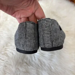 Self Esteem Black and White Houndstooth Pointed Toe Loafers thumbnail 4