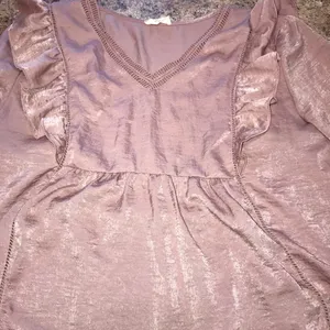 Altar'd State blouse size xl pinkish, mauve thumbnail 3