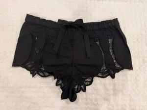 The Free People Intimately Brittany Micro Shorts size Large in Black - NWOT! thumbnail 1