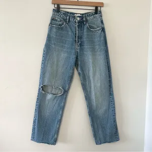 ZARA Size 4 High Rise Ripped Straight Denim Blue Jeans Distressed 100% Cotton thumbnail 2