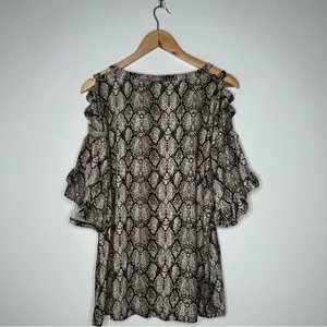 Daytrip NEW!! Snakeskin Print Strappy Open Shoulder Flutter Sleeve Top Size L thumbnail 6