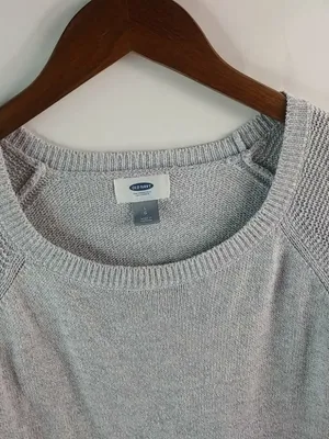 Old Navy L Gray Oversized Pullover Sweater thumbnail 5