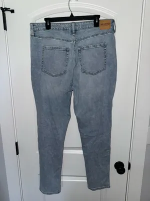 Hollister Jeans High-Rise Mom thumbnail 3