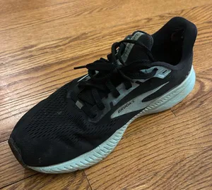 Brooks Women’s Running Shoes thumbnail 3