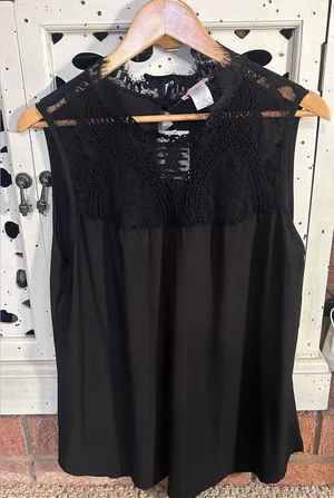 Pink Peony Black Lace Sleeveless Blouse Top Size Large L Keyhole Back NWT thumbnail 1