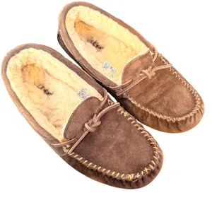 UGG Womens‎ Dakota Slippers Size 7 Brown Slip On Loungewear Shoes Cozy 5612 thumbnail 1