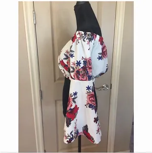 Floral Bell Sleeve Off The Shoulder Crop Top thumbnail 5