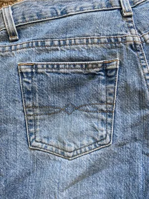 Faded Glory Light Blue Denim High-Rise Shorts Mid Length Size 4 Jeans thumbnail 3
