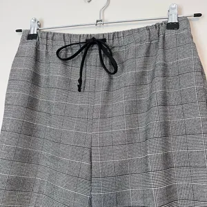 The Group by Babaton Aritzia Jimmy Pull On Flannel Pant Gray Plaid M thumbnail 4
