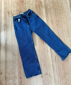 Abercrombie Curve Love 90’s Relaxed Jean thumbnail 2