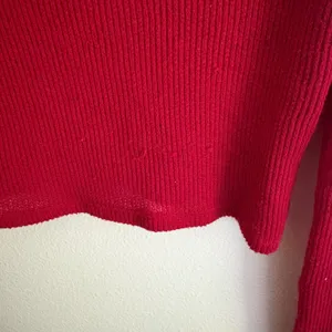 Out From Under Urban Outfitters Red Ribbed Long Sleeve Crop Top Small Distressed thumbnail 5