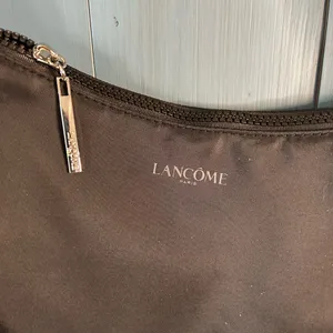 Lancôme Crescent Shoulder Bag in Black Silver thumbnail 3
