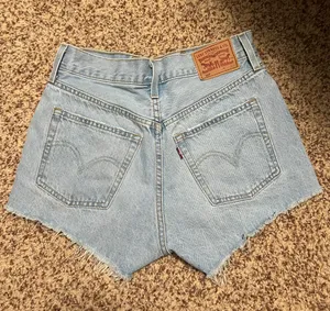 Levi’s 501 Shorts thumbnail 2