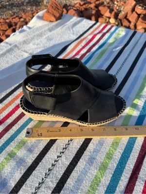 Clarks Lafley Krissy Black Leather quiet luxury Espadrille Wedge Sandals 7.5 M thumbnail 5