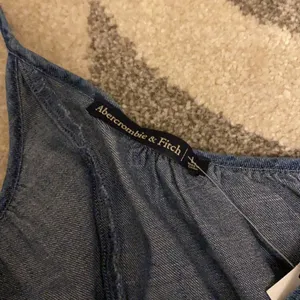 NWT Abercrombie & Fitch Denim Halter Dress Sz L thumbnail 2