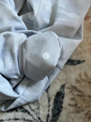 Lululemon White Camo Wunder Under 25" Leggings thumbnail 4