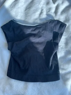 Urban Outfitters Croptop thumbnail 3
