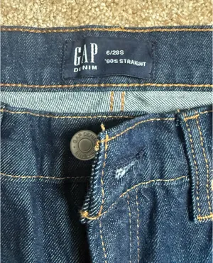 Gap Low-Rise Jeans thumbnail 2