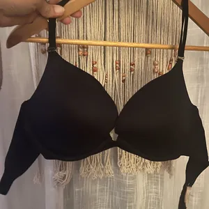 Victoria's Secret halter Push up, Blk Sz 36D thumbnail 3
