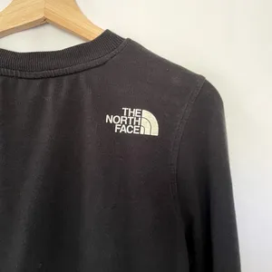 The North Face black‎ crewneck pullover sweater women's size medium cotton thumbnail 7