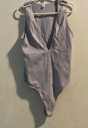 Urban‎ Outfitters Lavender Ribbed Top thumbnail 1