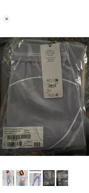 Alo yoga Airbrush high waist 7/8 Heart Throb leggings with matching top thumbnail 5