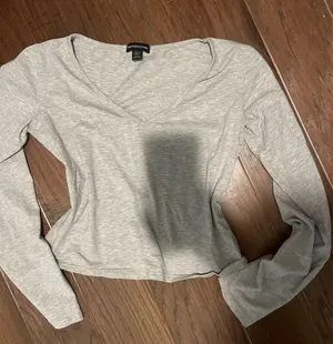 Pretty Little Thing V-Neck Long Sleeve thumbnail 1
