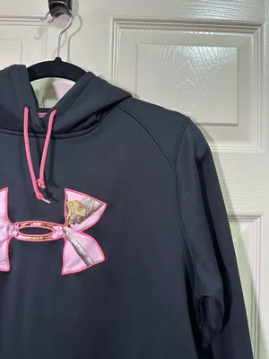 Under Armour Camo Hooded Sweatshirt Size XL Black Pink Camouflage Hoodie thumbnail 2