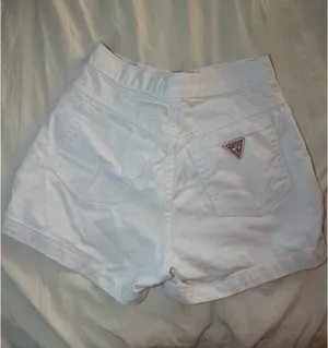 Guess Shorts thumbnail 2