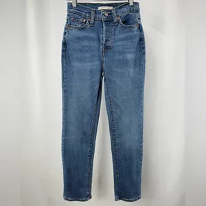 Levi's Wedgie Straight Ankle Jeans‎ in Light Blue Size 25 thumbnail 2