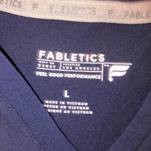 Fabletics navy blue  nurses scrub top size large thumbnail 2