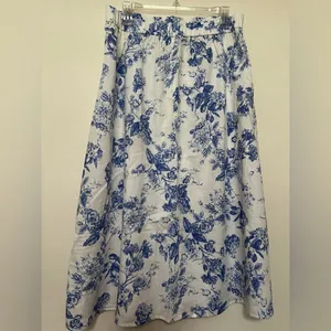 Land ’n Sea Blue Floral Ruffle Skirt, Size M – Feminine‎ and Flowing thumbnail 4