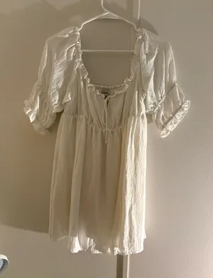 Dress thumbnail 1