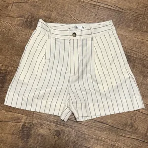 89th + Madison High Rise Pinstripe Pleated Trouser Shorts White 4 thumbnail 2