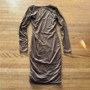 Heart & Hips Brown Dress thumbnail 3