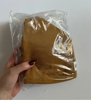 OFFLINE By Aerie Ribbed Plunge Sports Bra in Honey Size M New thumbnail 11
