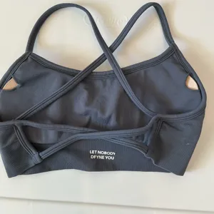 DFYNE Impact Seamless Sports Bra Grey Cross Back Ribbed Padded Medium Support S thumbnail 2