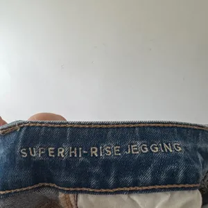 American Eagle Next Level‎ Stress Distressed Super Hi Rise Jeggings thumbnail 5