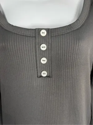 OQQ Long Sleeve Ribbed Henley Top - Gray Size Medium thumbnail 4