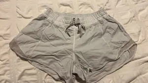 Lululemon Hotty Hot Shorts 4" thumbnail 1