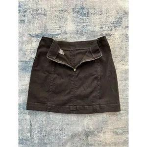 Wild Fable Black Zippered Back Denim Mini Skirt Size 4 thumbnail 3