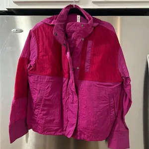 Lululemon windbreaker thumbnail 1