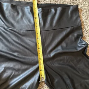 Women's Madeline & Monroe Black Stretch Pleather‎ Pants 3XL thumbnail 6
