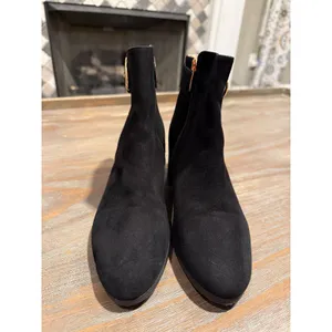 Ron White Jozie Weatherproof Black Suede Booties‎ Gold Buckle EU 35.5 US 5.5 thumbnail 7