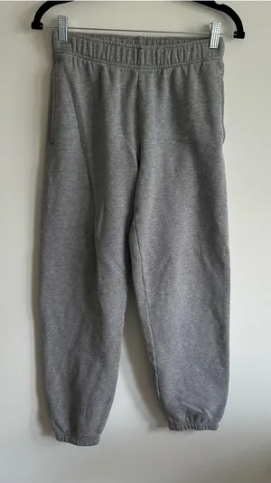 Aritzia TNA Cozy AF Fleece Joggers in 2XS thumbnail 1