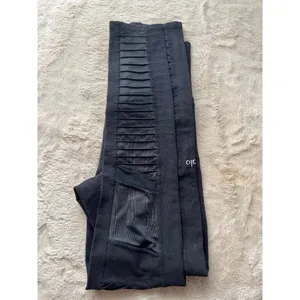 Alo Yoga Black High-Waisted Moto Leggings With Ribbed Detail For Women thumbnail 10